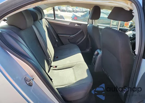 2015 Volkswagen Jetta Se z USA, uszkodzony, nr VIN 3VWD17AJ5FM287269